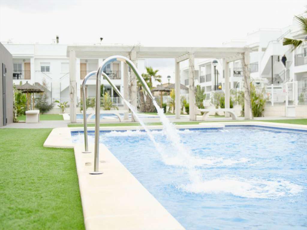 Vista Bella Apartment Torrevieja Bagian luar foto